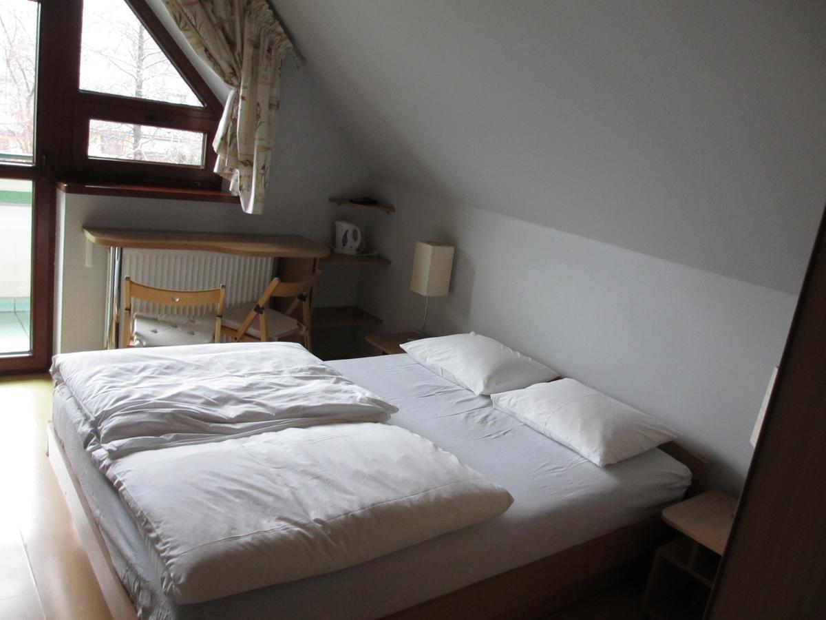Mylak Hotel คอร์เบียลุฟ ภายนอก รูปภาพ